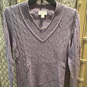 Ann Taylor Loft Lavender V-Neck Soft Sweater size medium